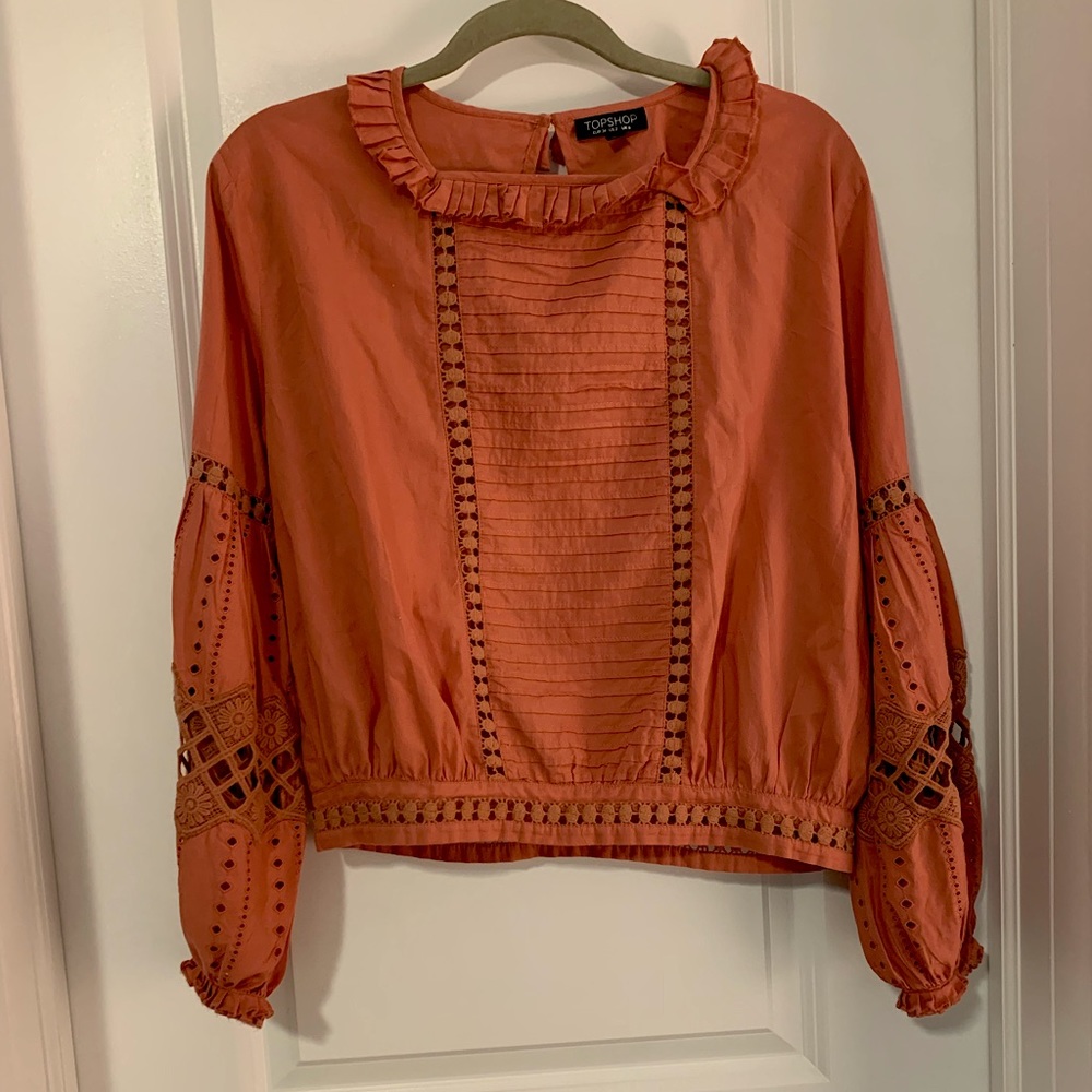 Coral Topshop blouse - like new! Lovely button details and sleeves.